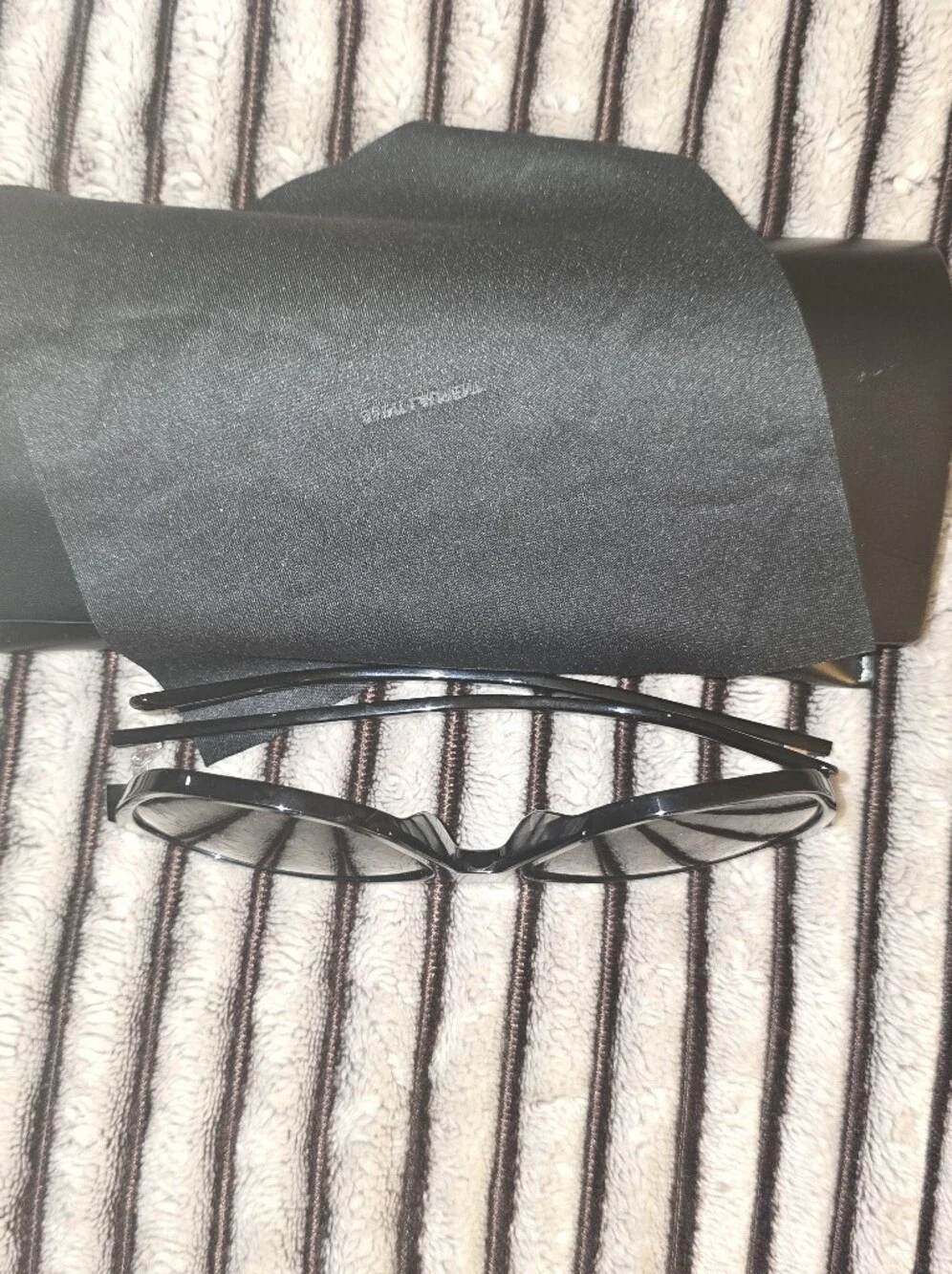 Saint Laurent Sunglasses S526 001 Black (58-16-145) Like New With Case & Chamois